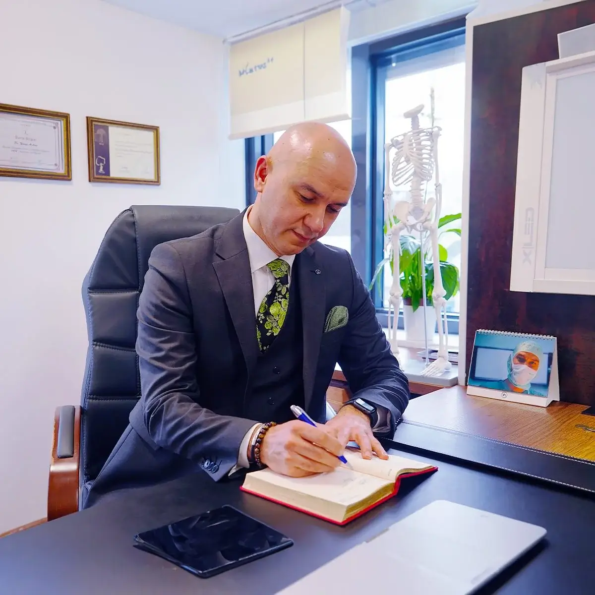 Prof. Dr. Yavuz Arıkan - Orthopedic Oncology and Traumatology Specialist